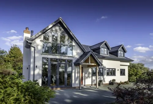Choosing Aluminium Windows for Modern Homes